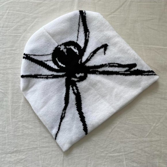 Y2K 2000s grunge gothic punk spider white beanie - Picture 2 of 4